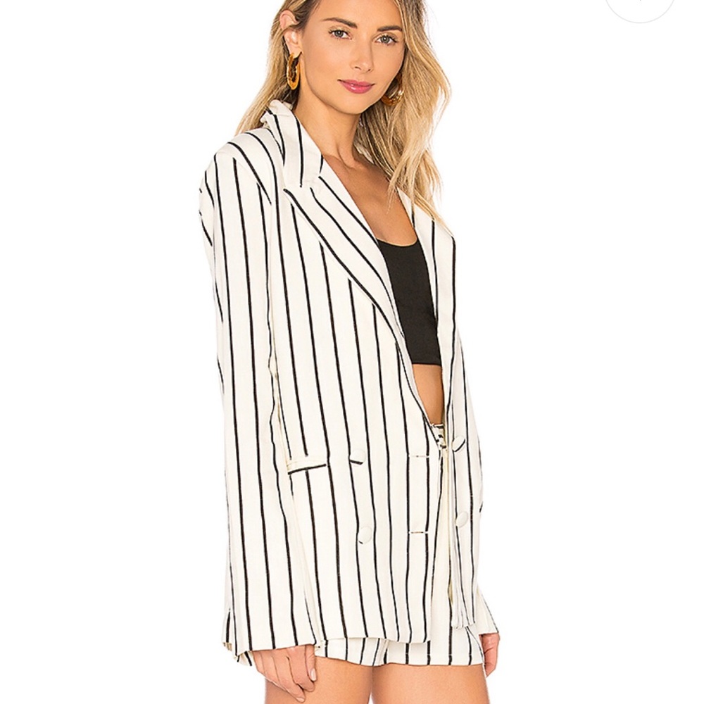 Lovers + Friends Fanning Blazer in Ivory & Black - Picture 2 of 5